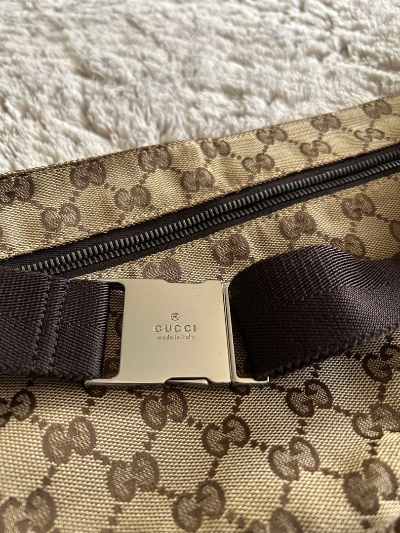 GUCCI グッチ　ボディバッグ　GGキャンバス　レザー　ブラウン