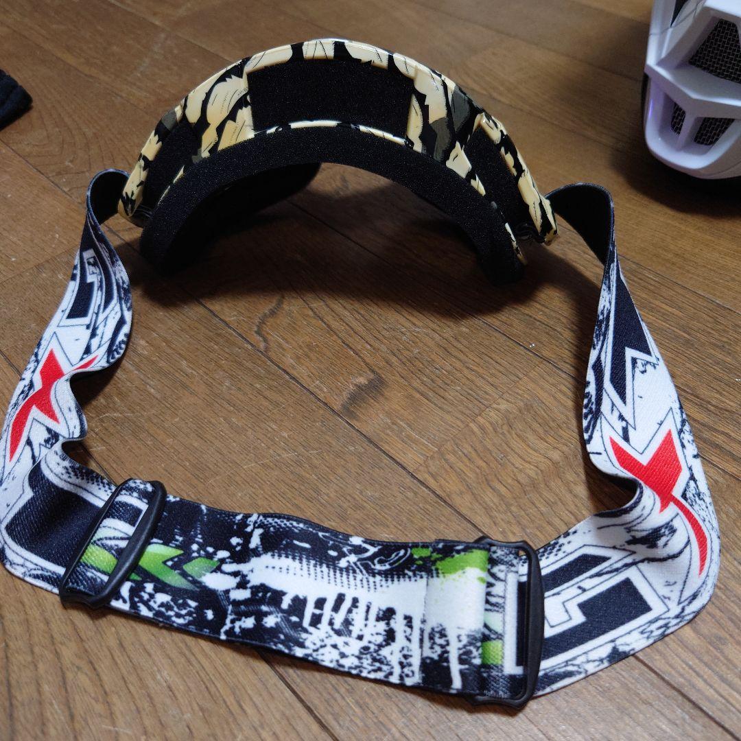 FOX フルフェイスヘルメット ゴーグル付き