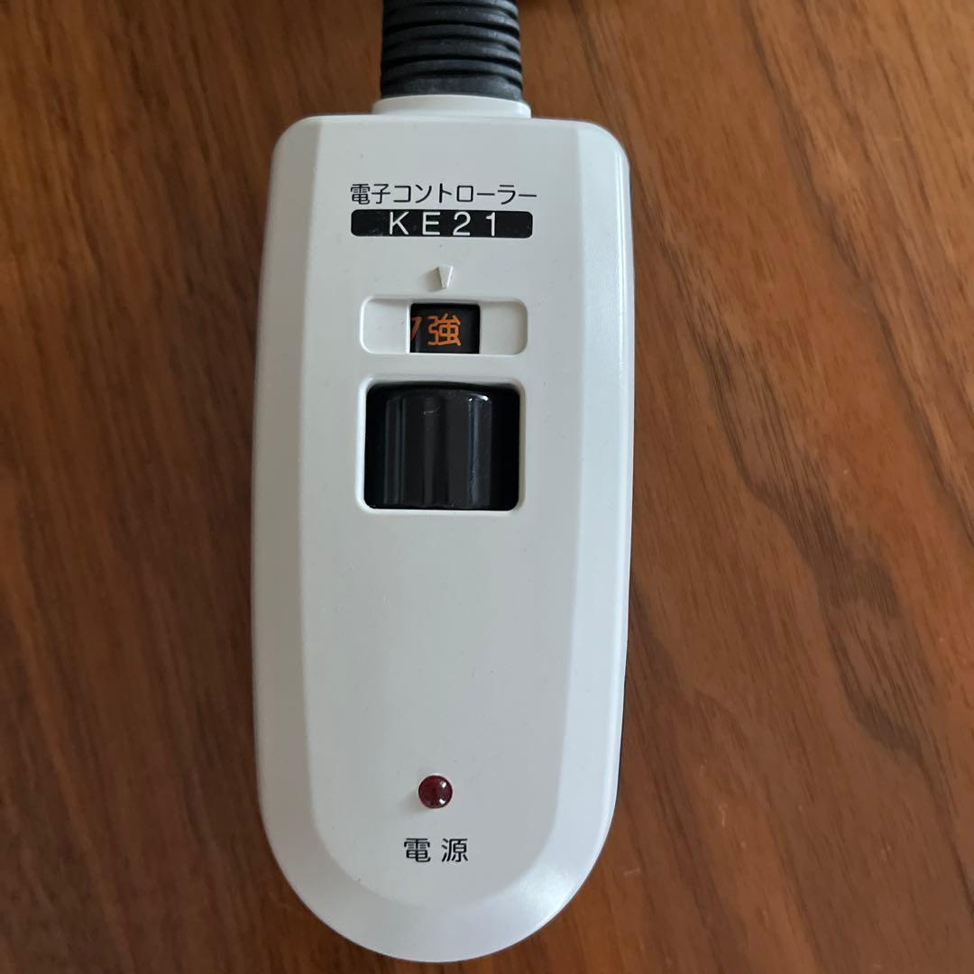 ニトリ　ハイダイニングテーブルこたつ　３点セット