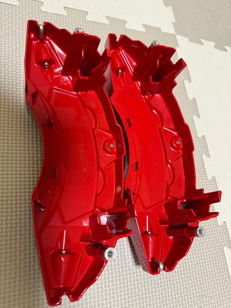 ハリアー80系用　高耐久金属製キャリパーカバーセット　レッド