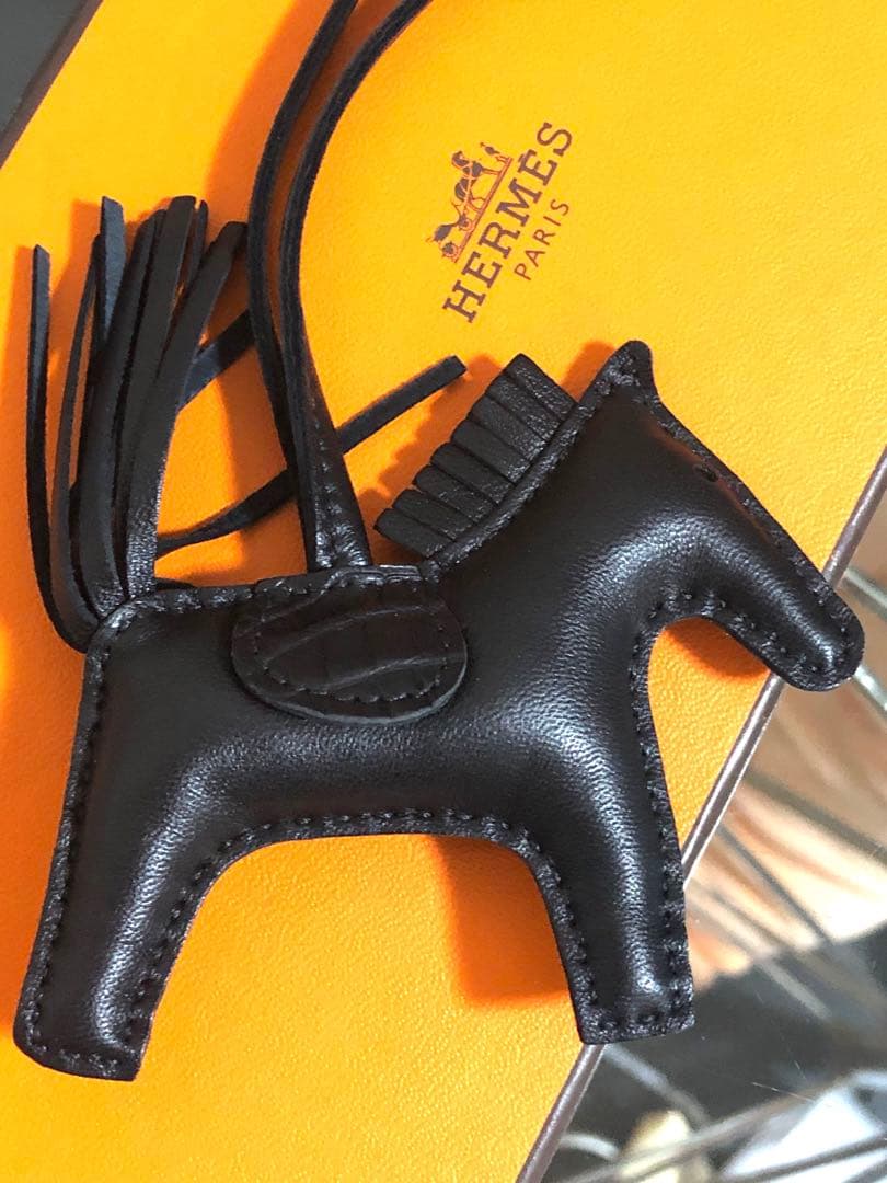 最終価格　エルメス　美品　ロデオPM ピーチスキン　クロコ　ブラック　Z刻印