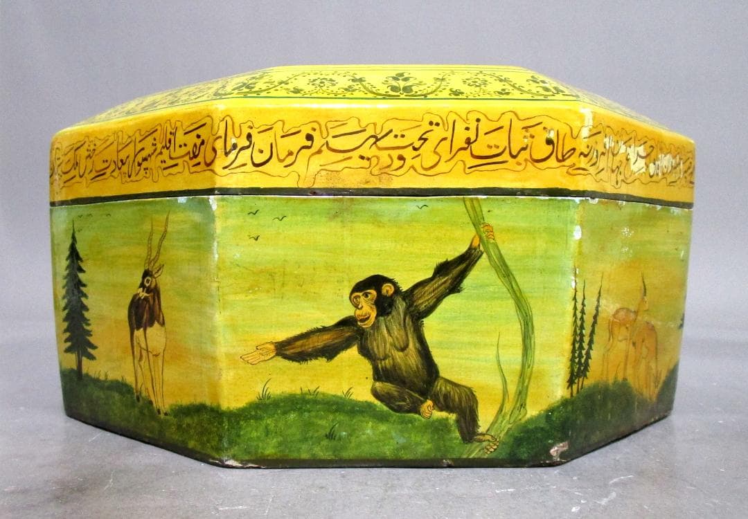 インド工芸［王侯貴族・野生動物絵　手彩ペイント八角内ビロード飾り箱］