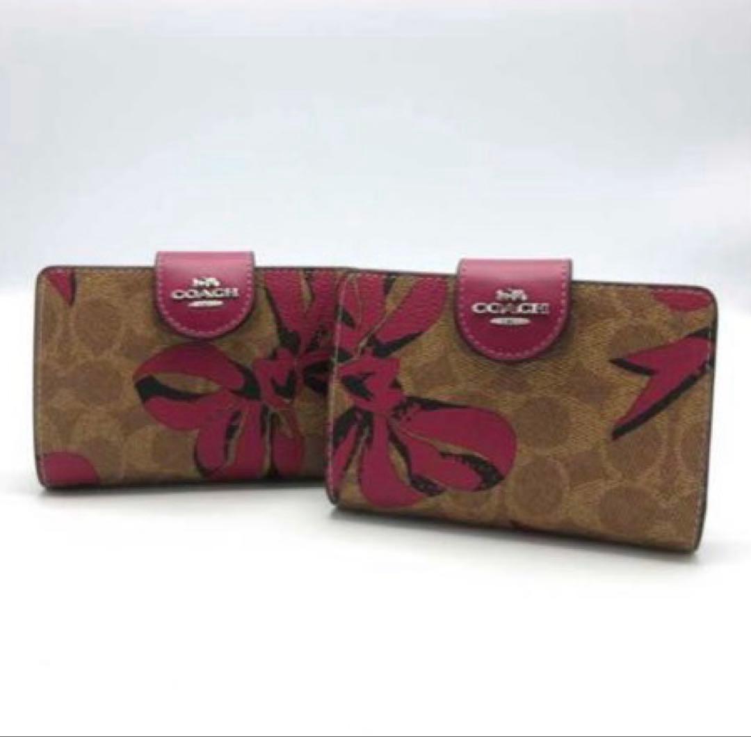 新品未使用 COACH 二つ折り財布 シグネチャー リボン柄 プレゼント 可愛い