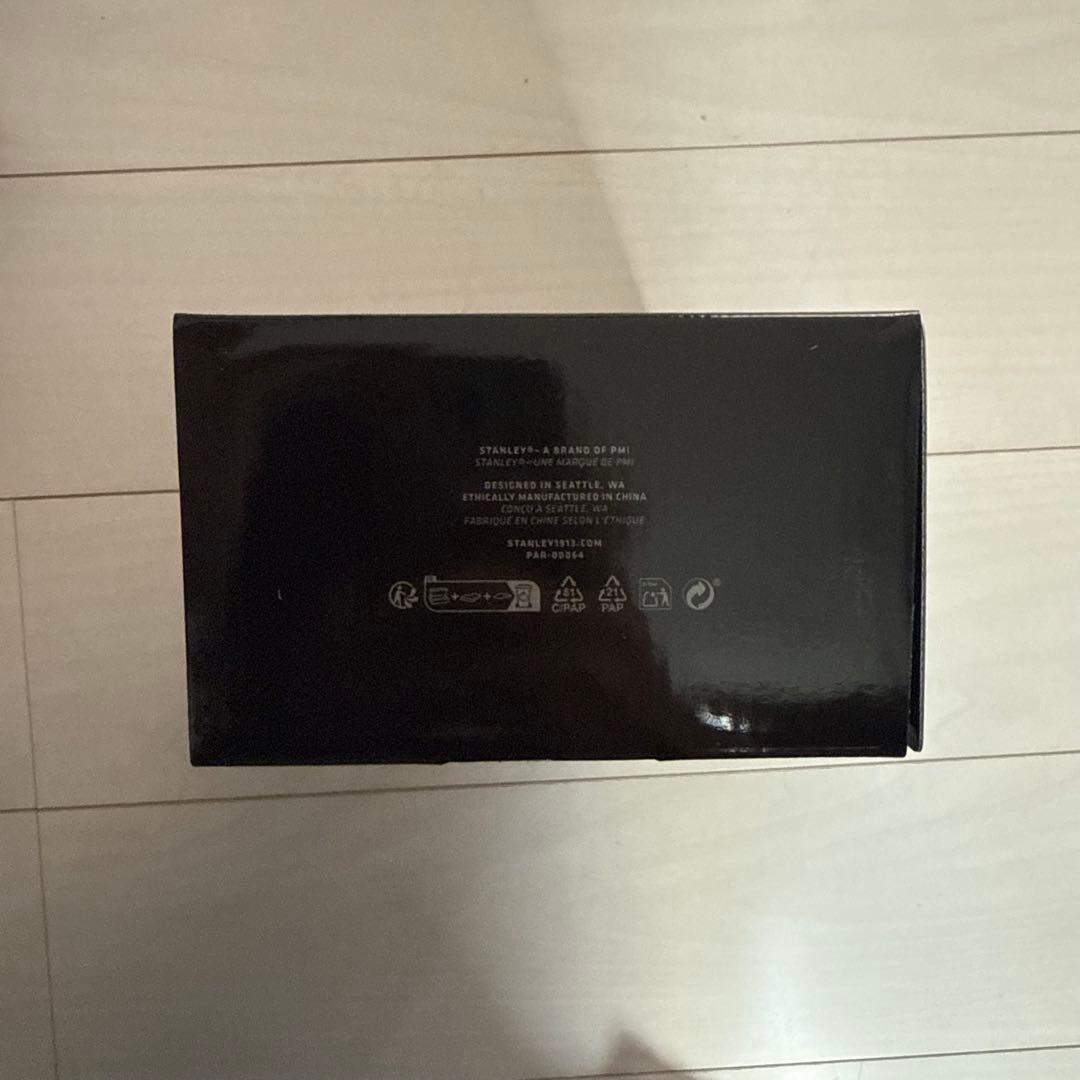 新品未使用 Stanley1913 x JENNIE スリムラックスボトル