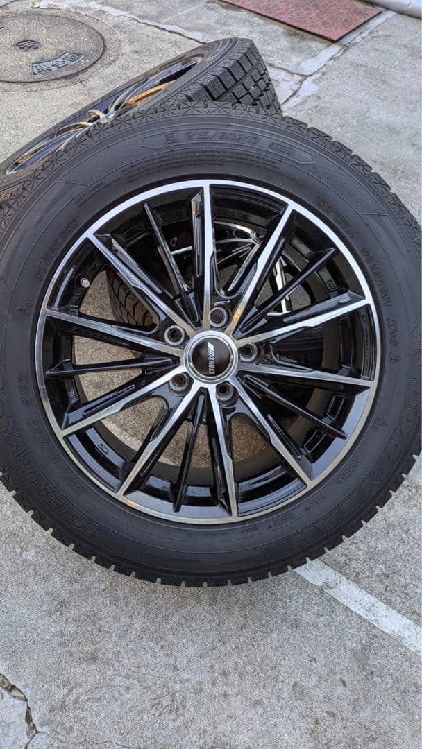 まゆ　215/60 R17 グッドイヤー スタッドレスタイヤセット