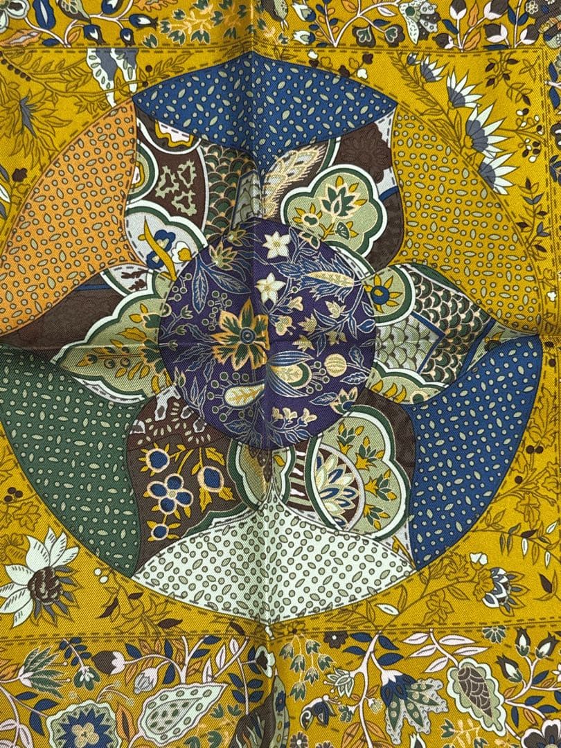 2026午年　エルメス HERMES シルク スカーフ 箱付き新品