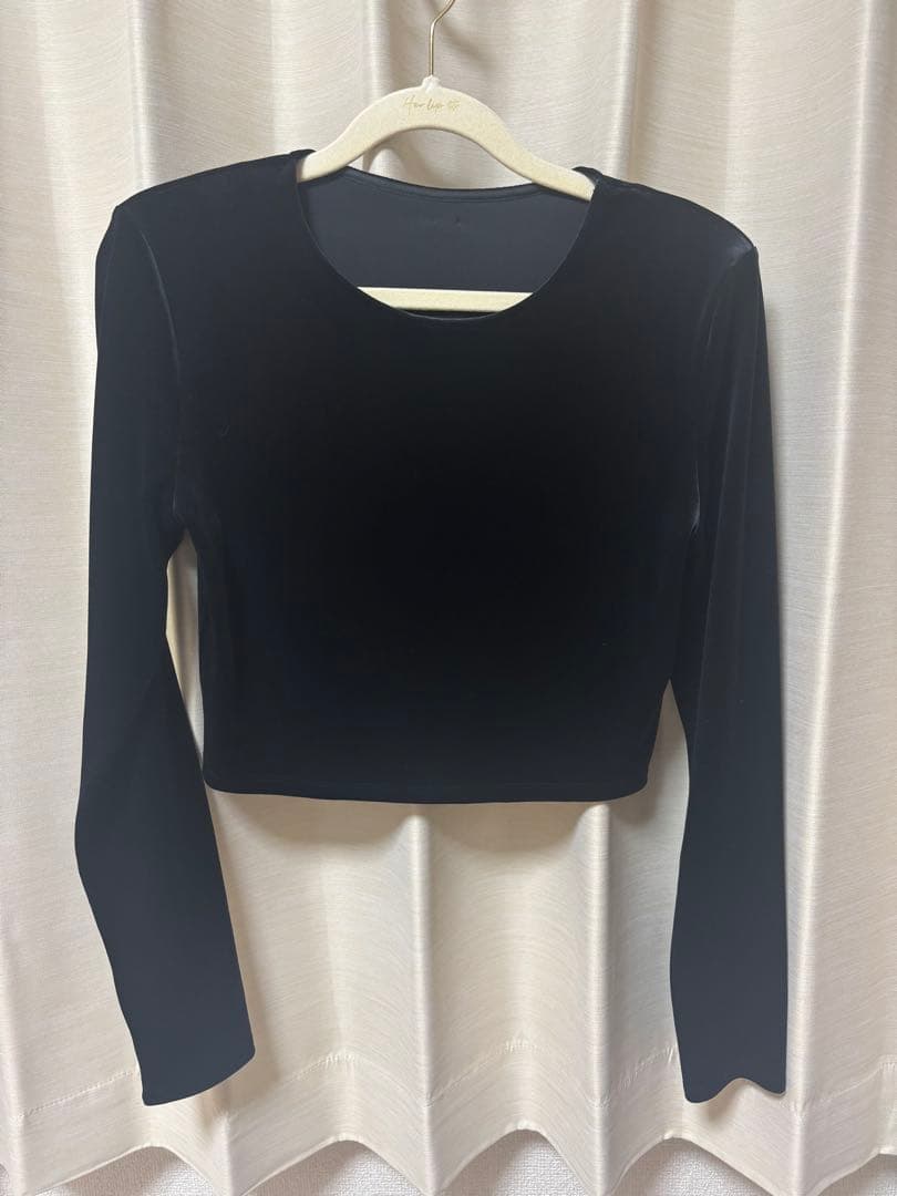 ベロアクロップドカットトップス