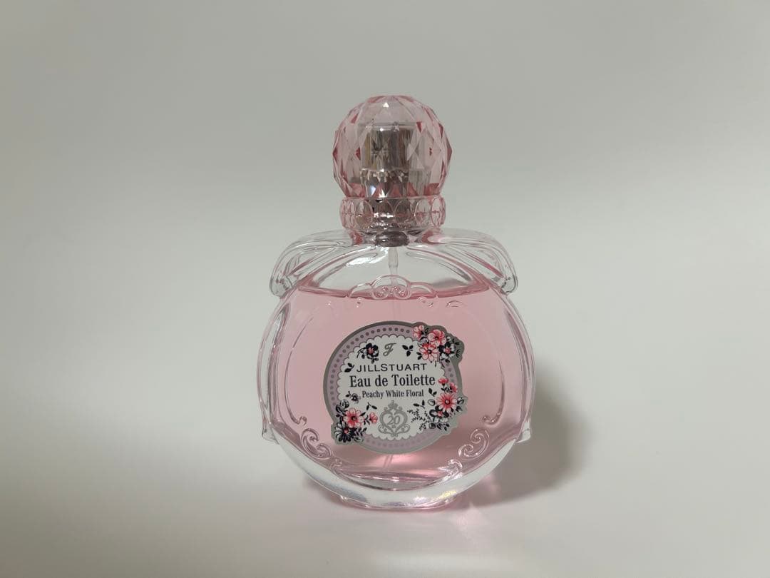 ジルスチュアート ピーチー ホワイトフローラル オードトワレ