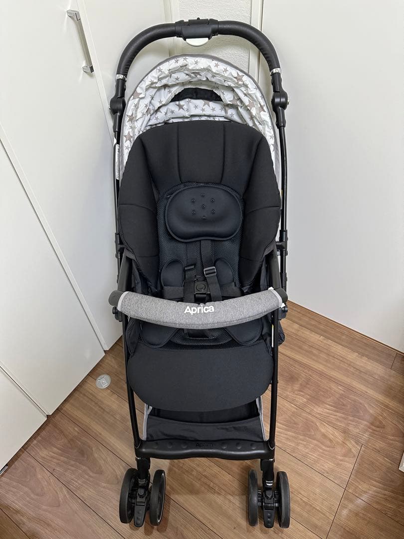 【値下げ！保証期間内】Aprica ラクーナエアー コンパクト