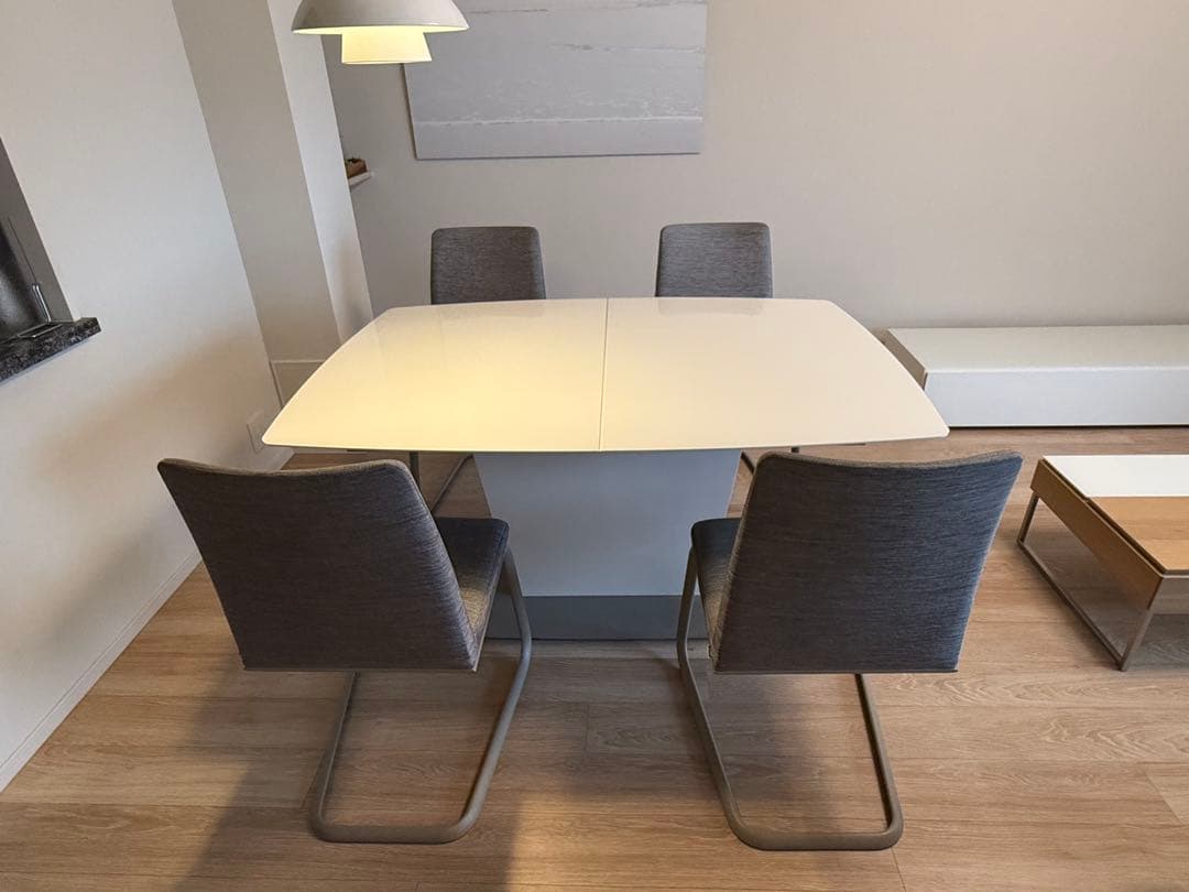 BoConcept（ボーコンセプト）ダイニングテーブルMILANOミラノ