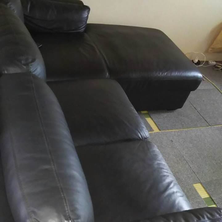 本皮L型ソファー☆。.:＊・゜