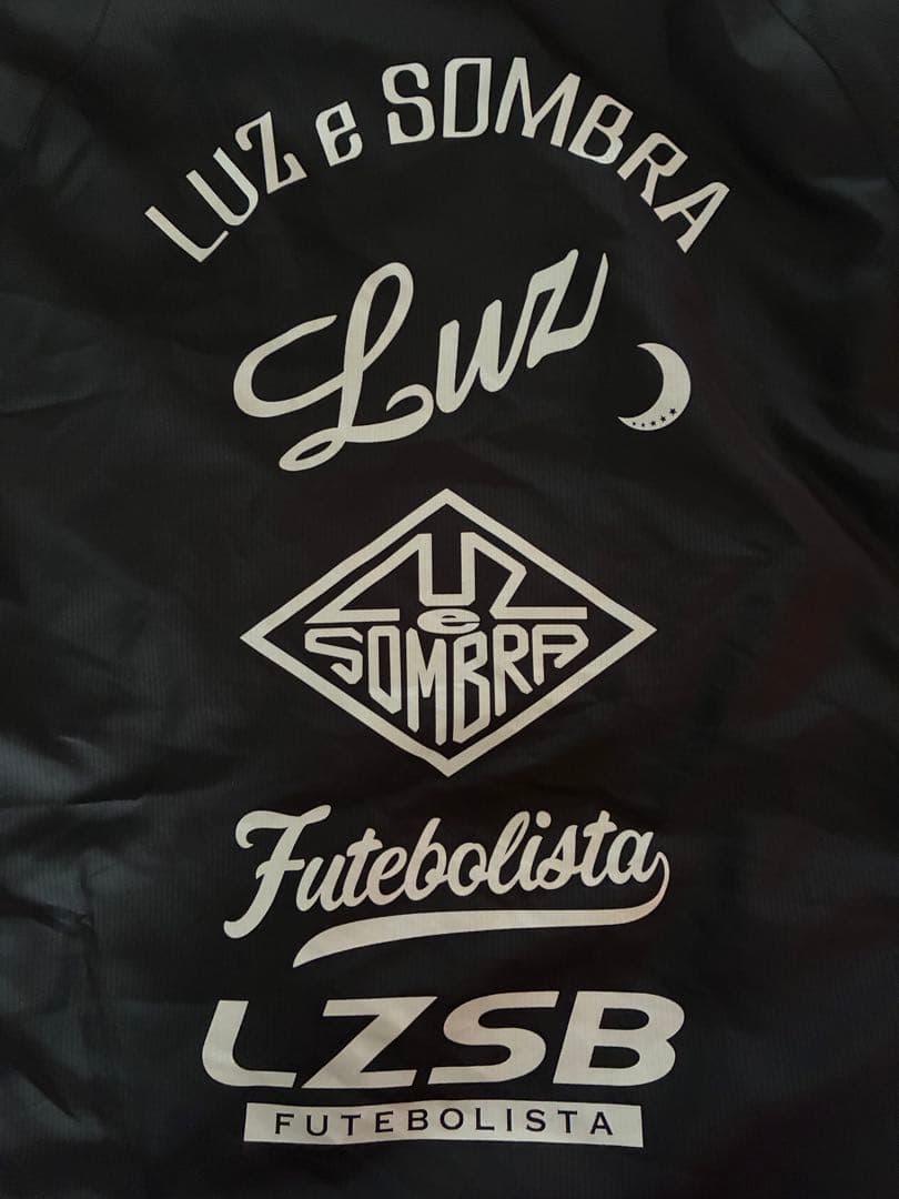 Luz e Sombra ブラックベンチコート　160