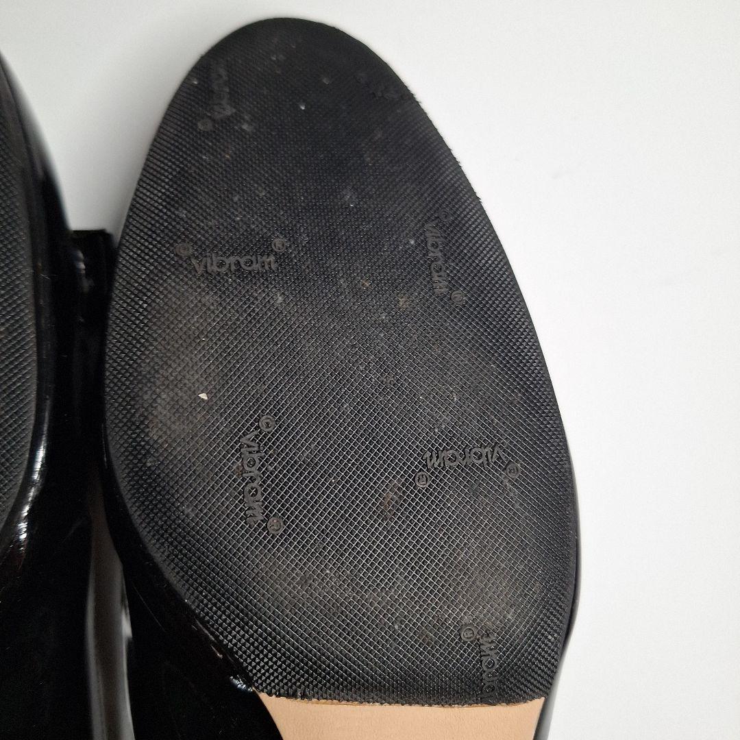 フェラガモ　エナメル太ヒール パンプス　ヴァラリボン　27cm　Vibram