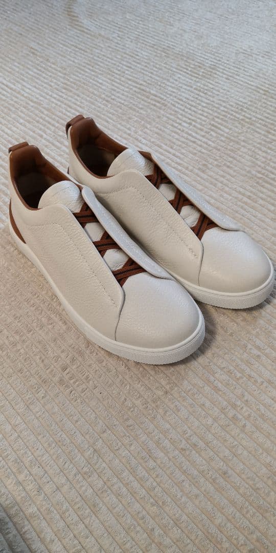 ゼニアスニ－カ―