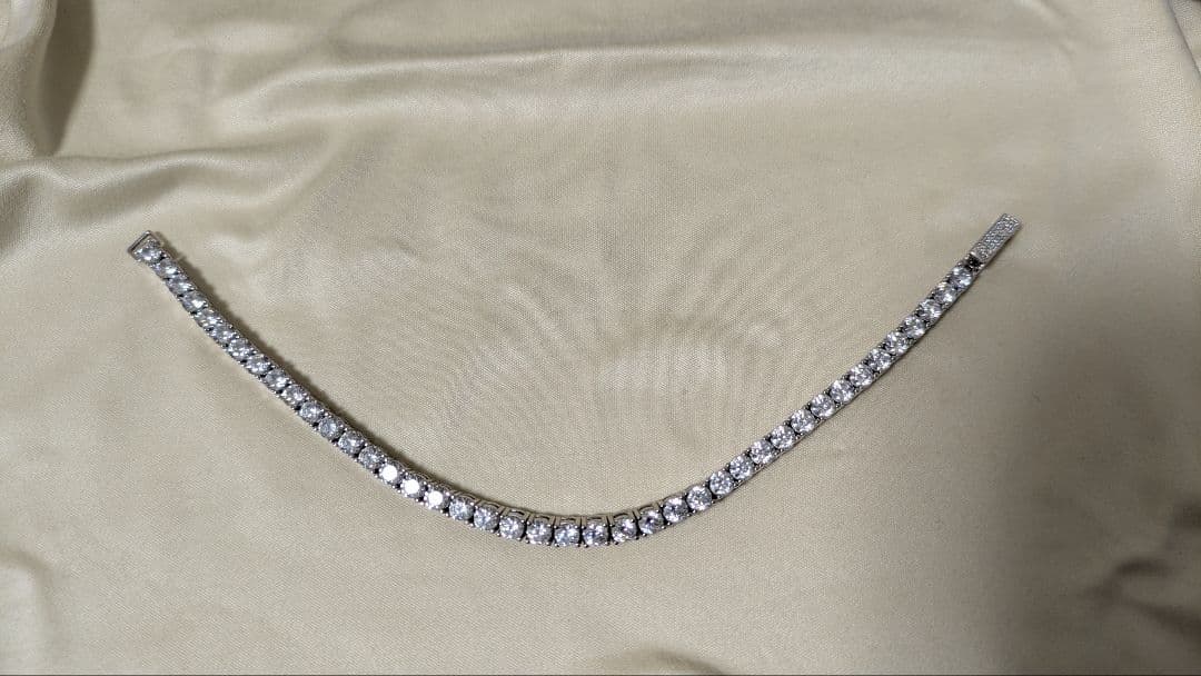 アヴァランチ　シルバー925　ジルコニア付きテニスブレスレット　20cm