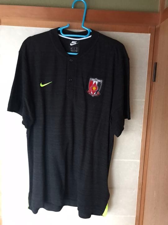 サッカーJリーグ浦和レッドダイヤモンズユニフォームトレーニングウェア