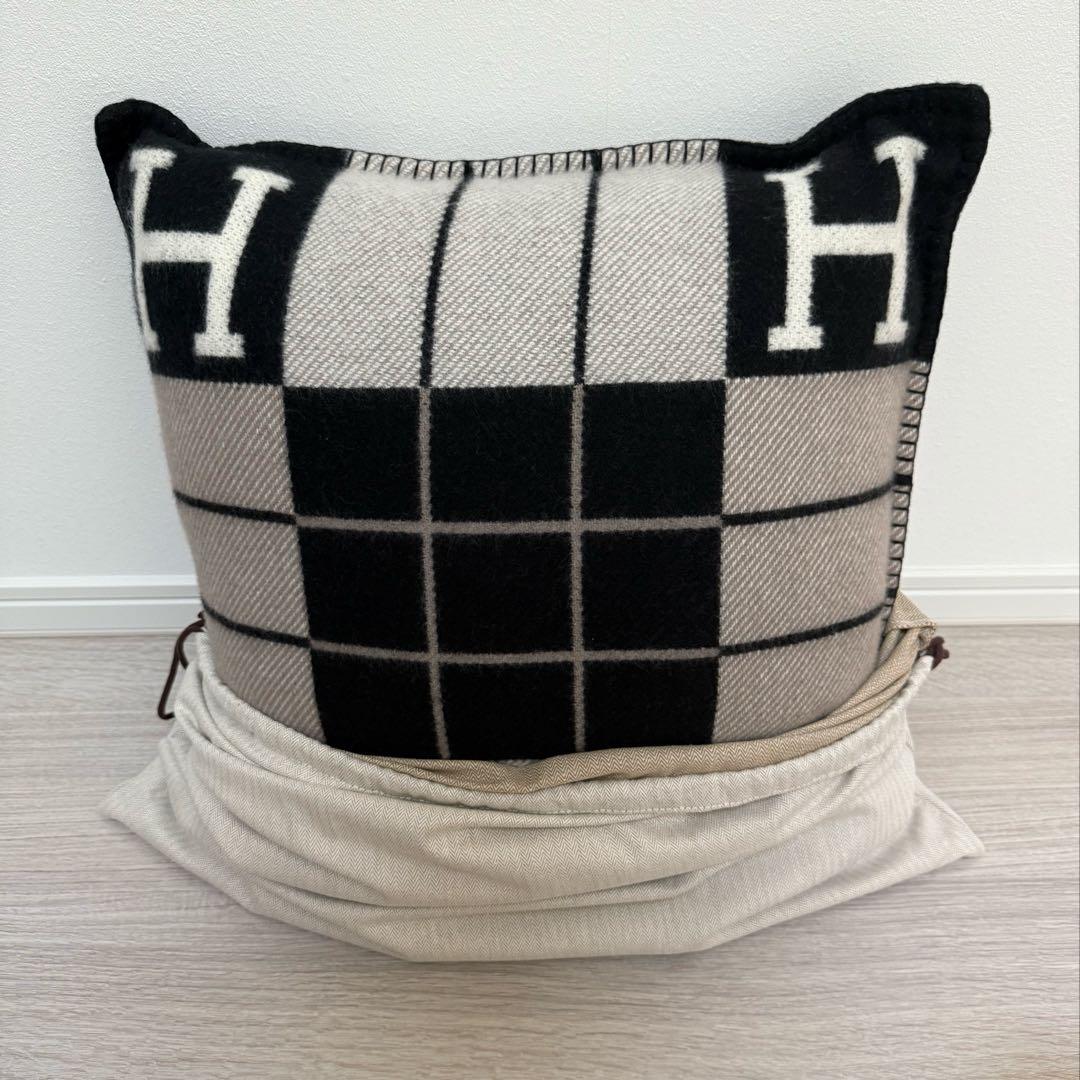 新品★HERMES エルメス　クッション　アヴァロンIII PM