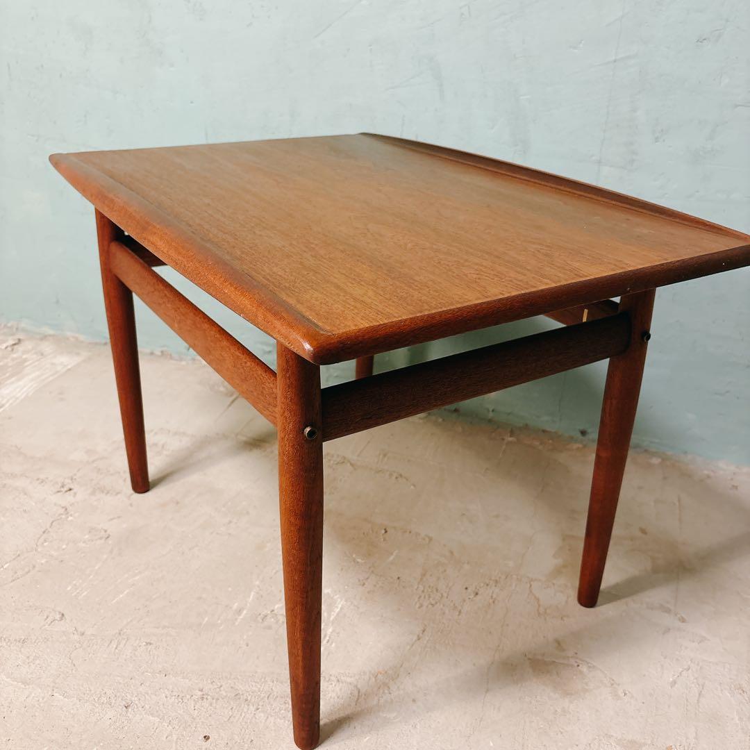 グレーテヤルク　チーク材　サイドテーブル　北欧家具　北欧ビンテージ