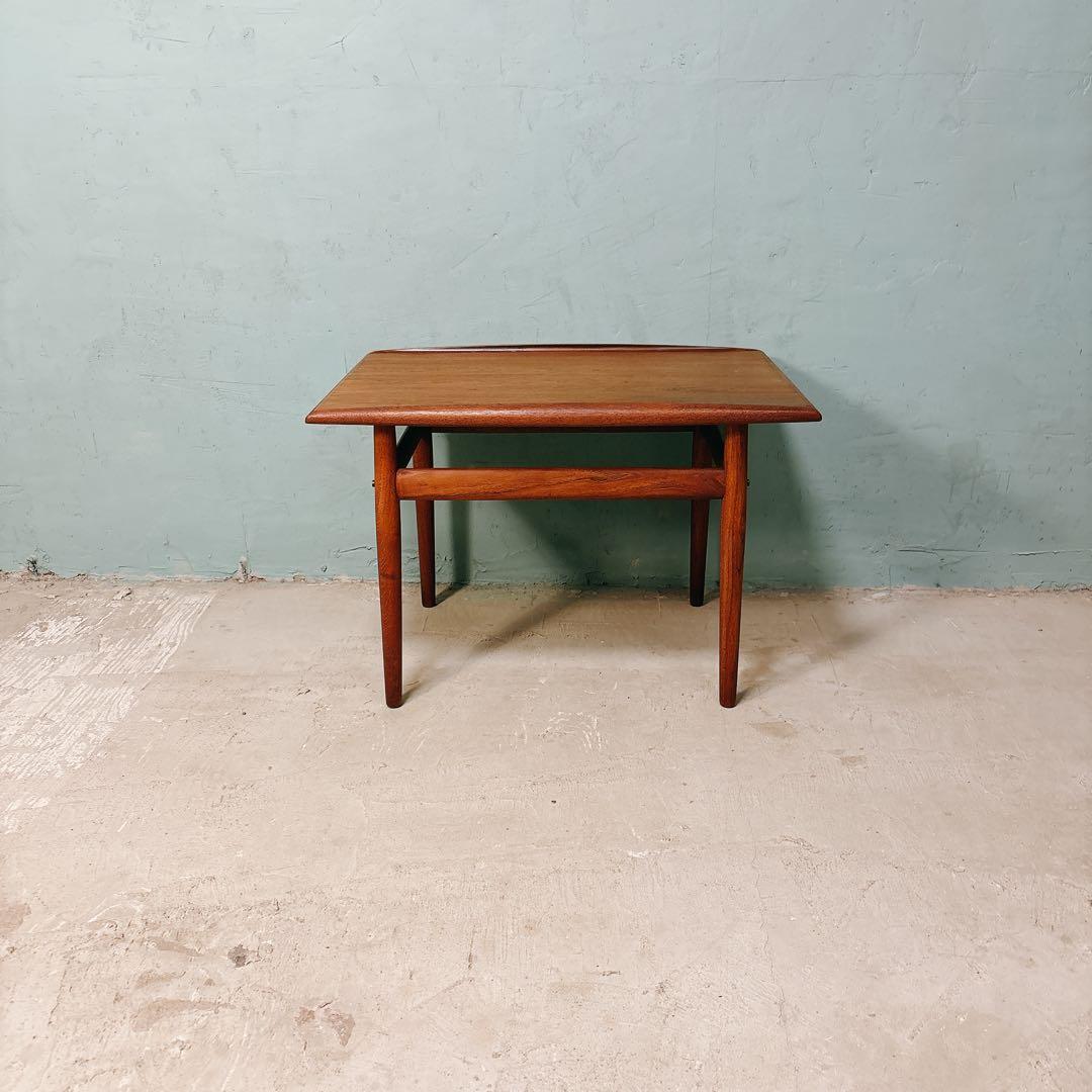 グレーテヤルク　チーク材　サイドテーブル　北欧家具　北欧ビンテージ