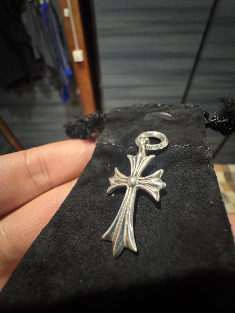 クロムハーツ　タイニークロス　ネックレス