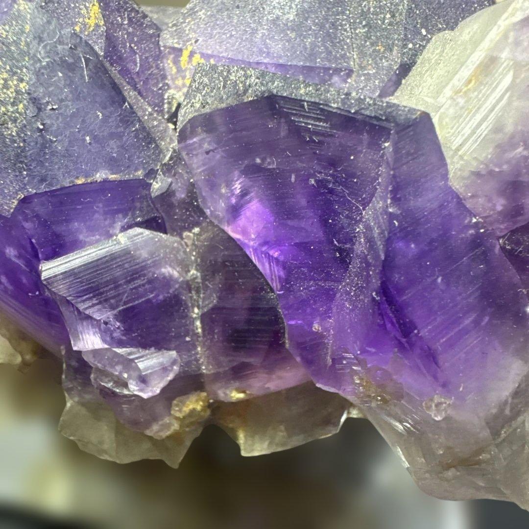 【高品質】ウルグアイ産 濃紫アメジスト 原石 クラスター 台座付