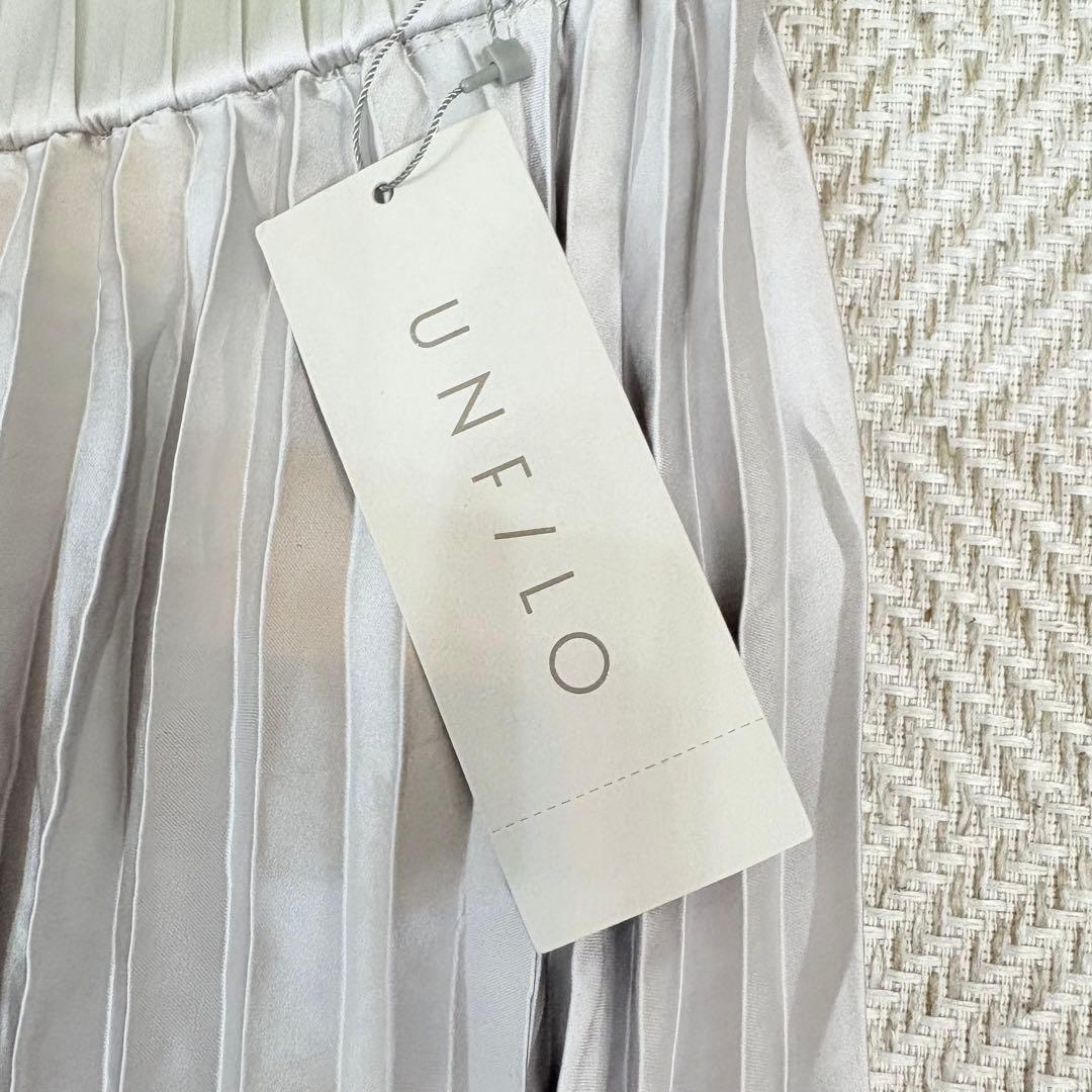 新品 タグ付✨UNFILO❤️プリーツスカート ライトグレー XL 大きいサイズ