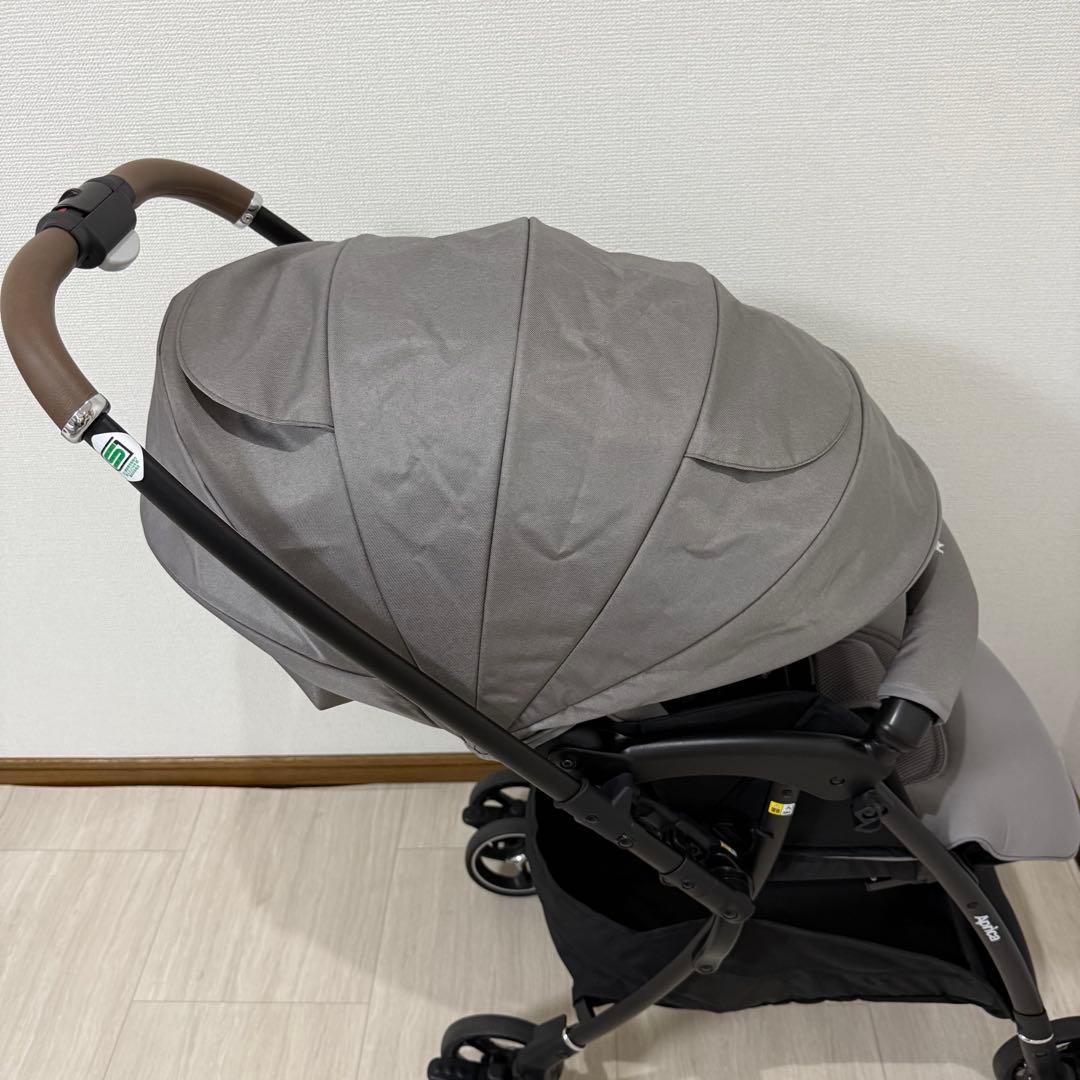 【極美品】アップリカ ラクーナクッションAF ベビーカー
