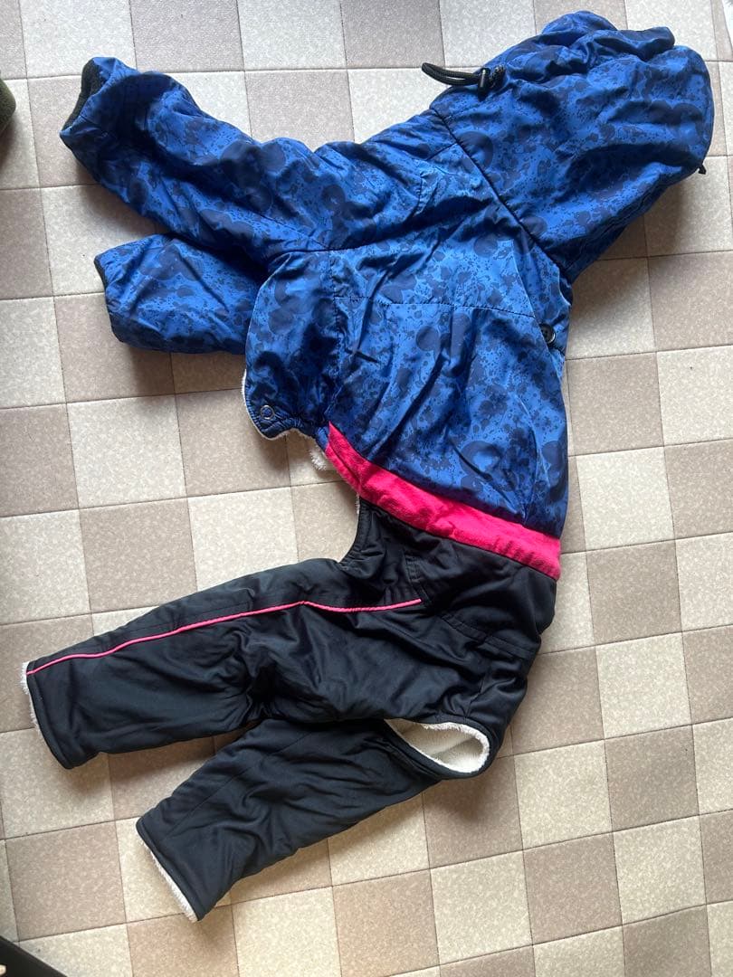 イタグレ防寒服 フード付き　marbletale