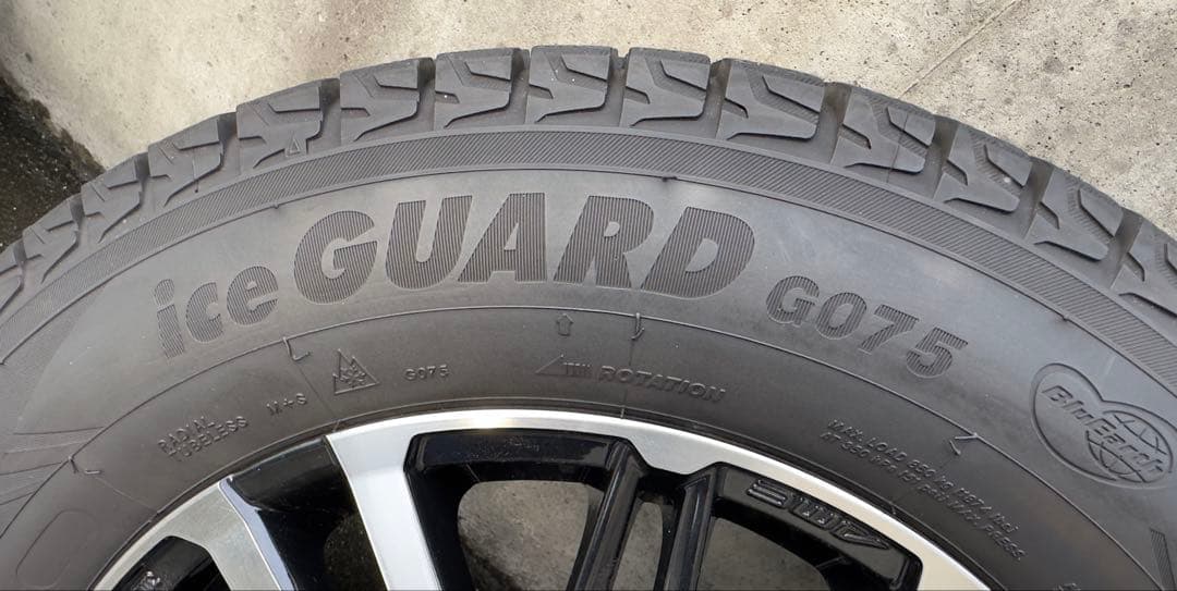 iceGUARD G075 17インチ スタッドレスタイヤ