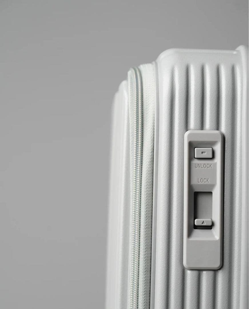 Innovator イノベーター キャリーケース スーツケース