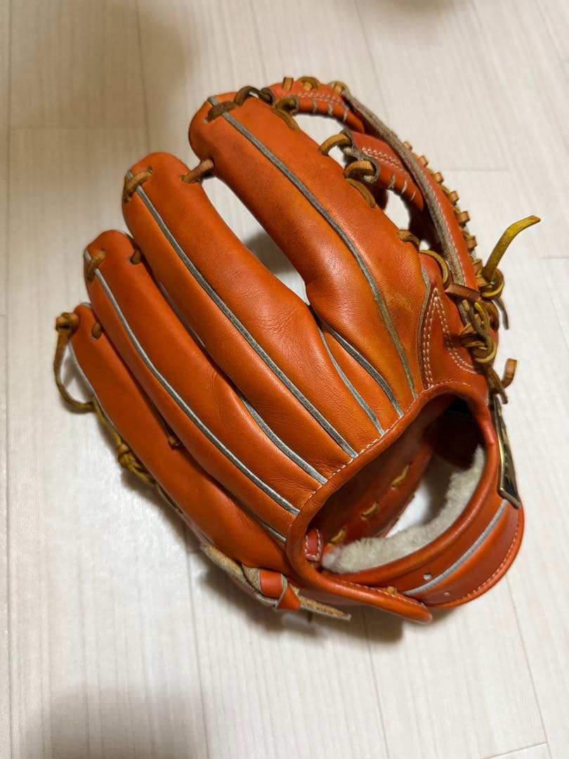 匿名発送　　プロステイタスプレミアム硬式内野手用グローブ