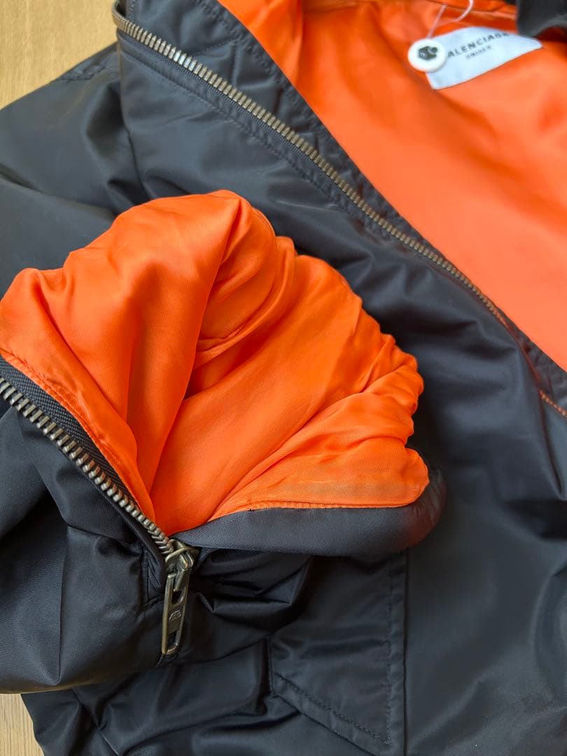 【あんしん鑑定済】BALENCIAGA ボンバージャケット