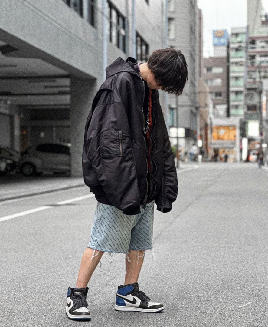 【あんしん鑑定済】BALENCIAGA ボンバージャケット