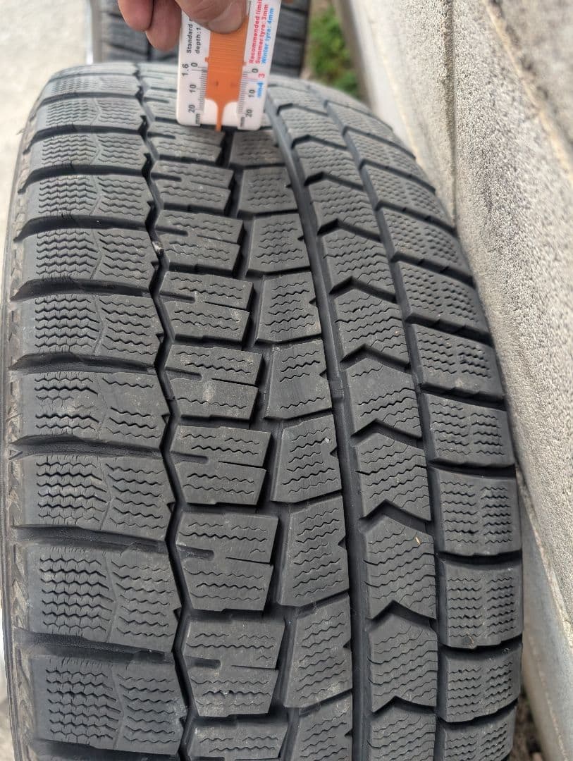 美品程度良好☆245/40R19スタッドレスタイヤ＆ホイール4本Vクラスw639