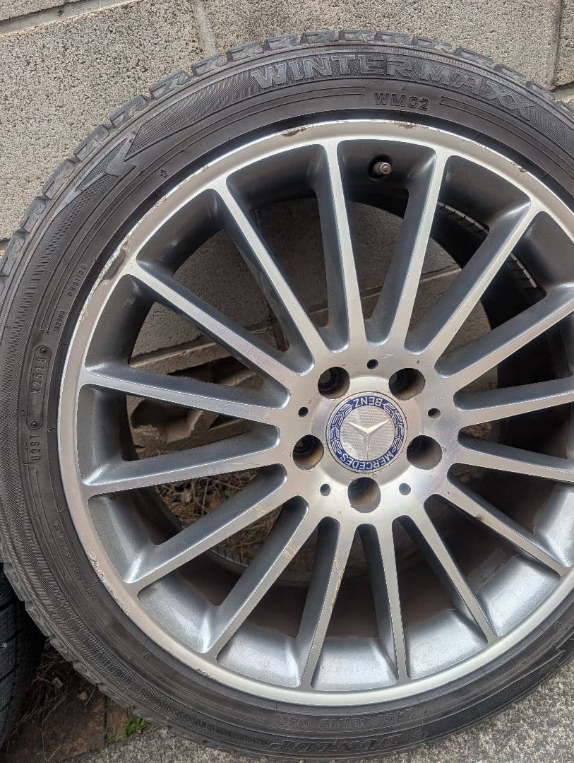 美品程度良好☆245/40R19スタッドレスタイヤ＆ホイール4本Vクラスw639