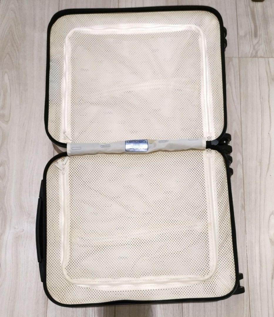 リモワ　サルサエアー　ミニ　機内持込　　ロッカーサイズ　4輪　22L　白