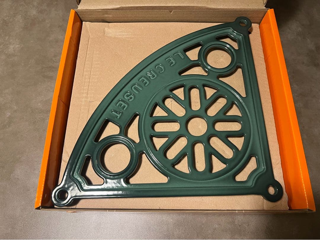 レア　ルクルーゼ キッチンポットスタンド 5段 アーティチョーク 限定色