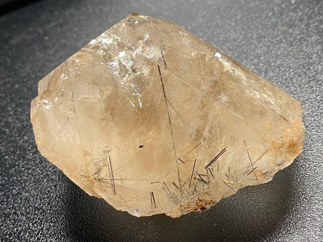 ザギ水晶　ザギマウンテンクォーツ 578g レインボー