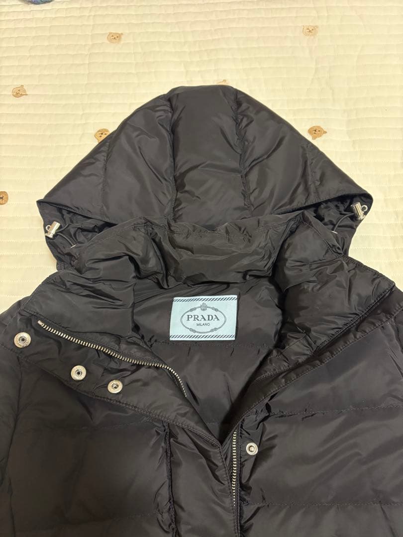 【2/7,8限定値下げ】PRADA 黒 ダウンジャケット 38