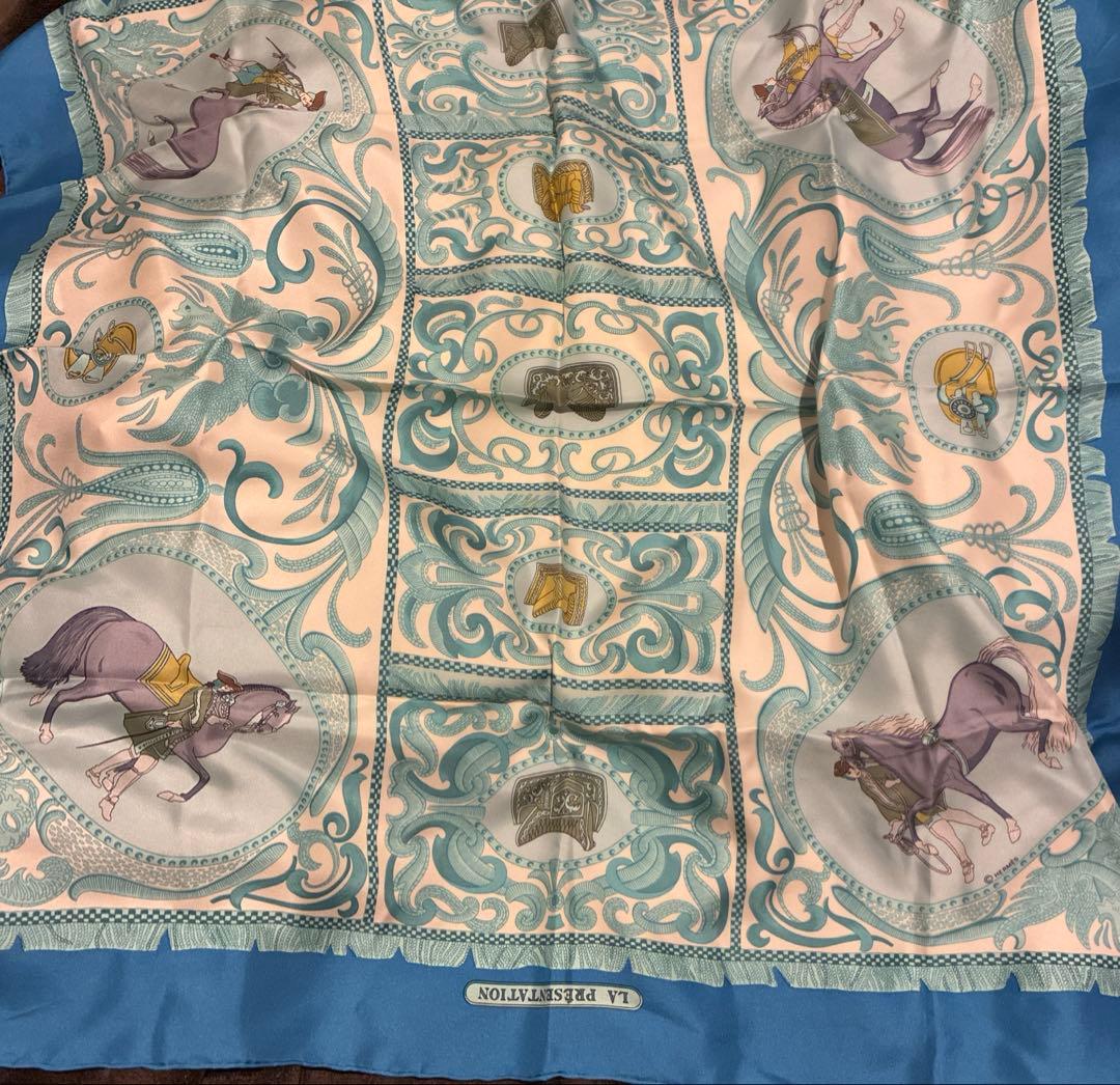 エルメス　カレ90 シルクスカーフ　ラ・プレゼンテーション