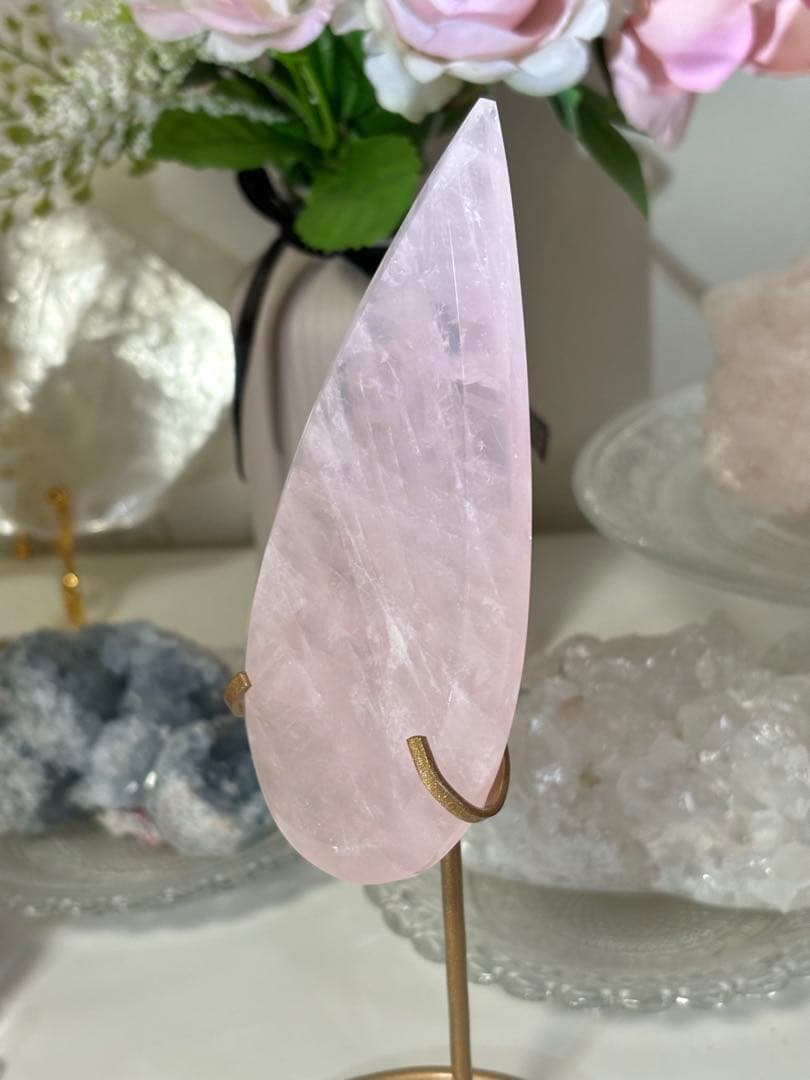高品質　ローズクォーツ　BIG雫　ドロップ　スタンド付き
