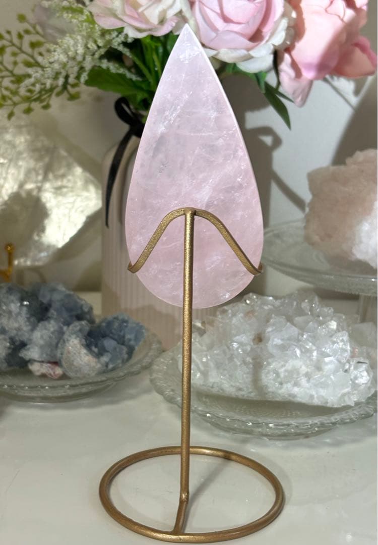 高品質　ローズクォーツ　BIG雫　ドロップ　スタンド付き