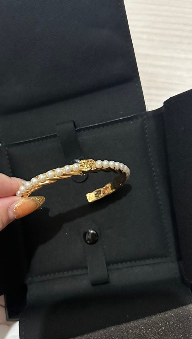 chanel シャネル パールとゴールドのエレガントバングル　新品未使用正規品