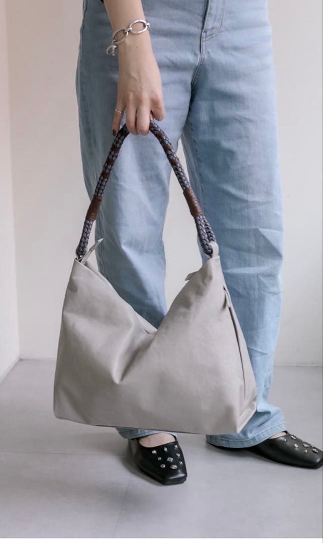 ＜本革/ミディアムサイズ/軽量＞ミックス編みワンハンドル バッグ