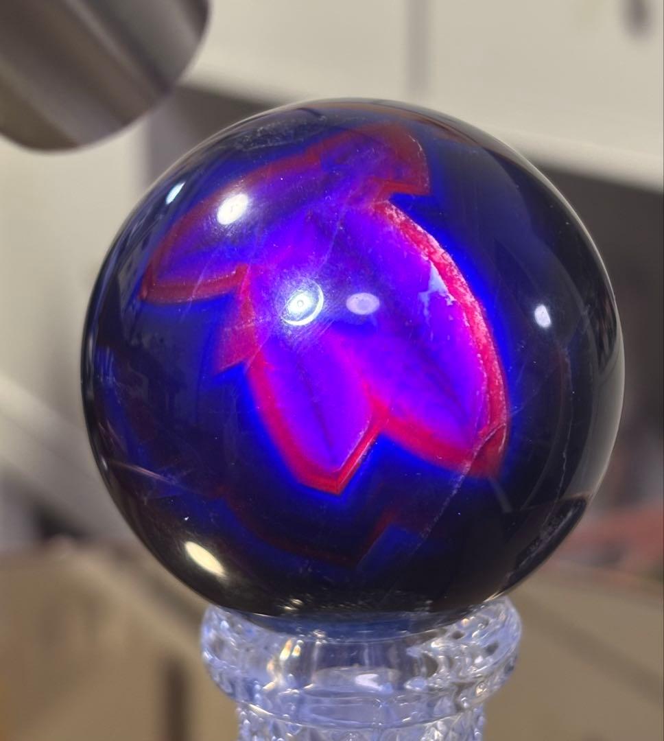 1点再入荷　レア　高品質　蛍光ブラックローズフローライト　スフィア