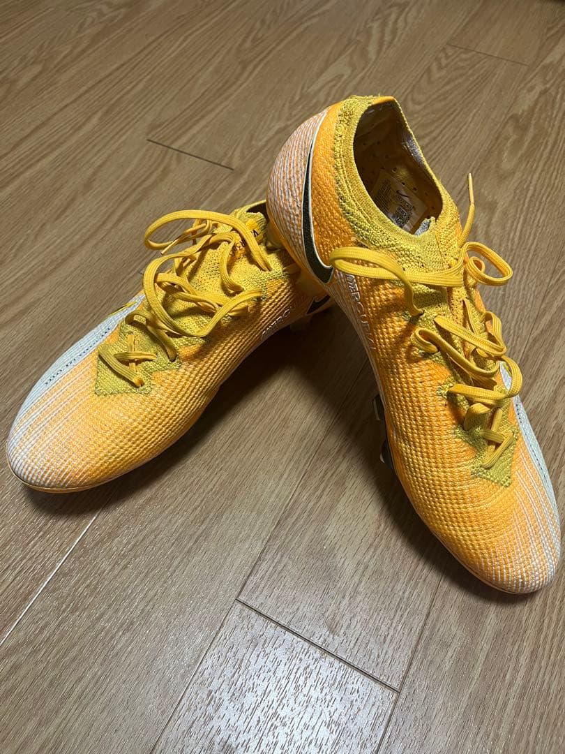 ナイキ　マーキュリアル