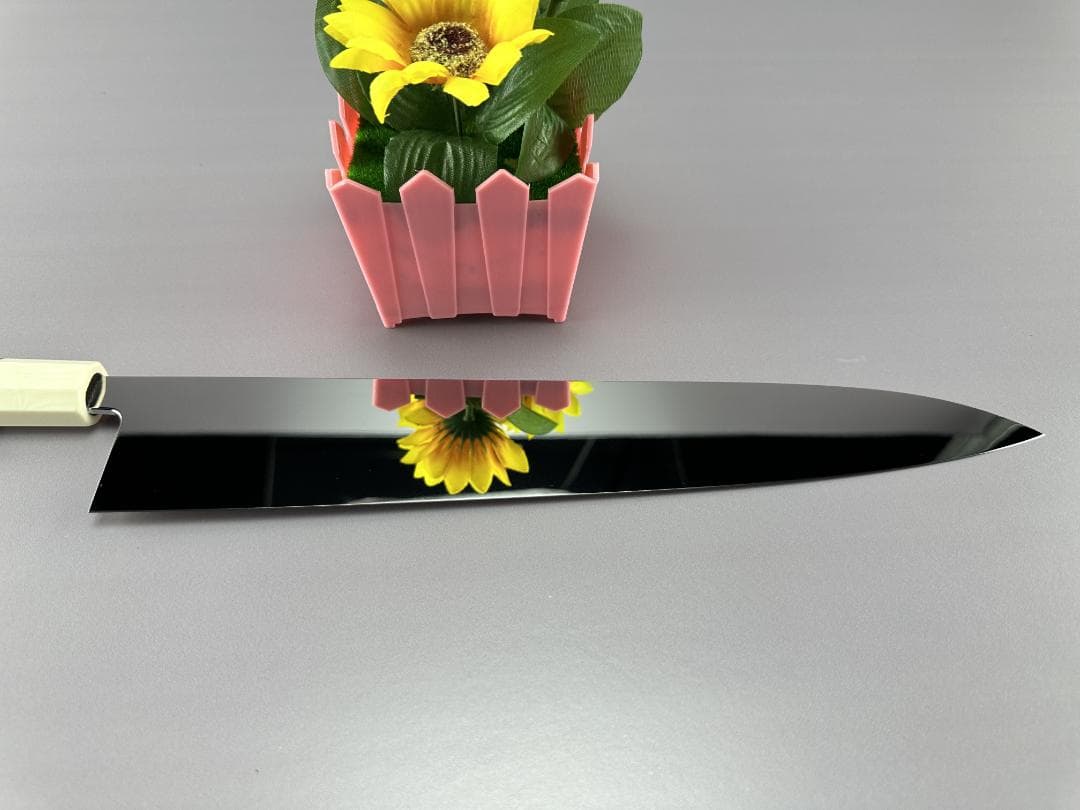 5520 特大牛刀 尺一 ウルトラ鏡面仕上げ 刺身包丁 人工象牙黒三本巻八角柄