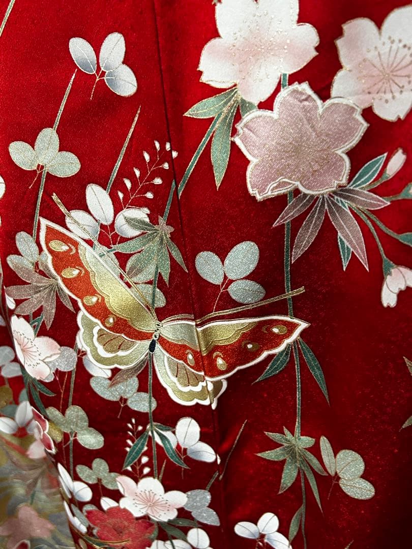 赤地 振袖 小柄サイズ 裾模様 桜蝶 流水 正絹