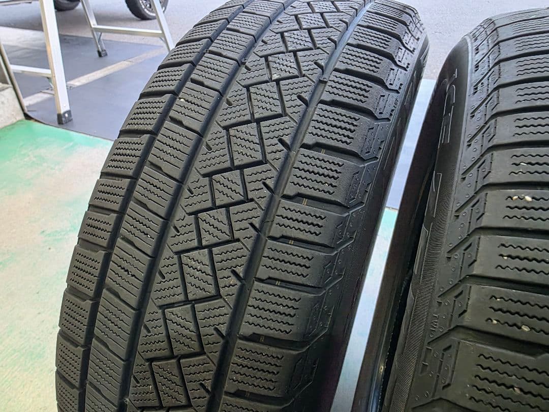 195/60R17 4本 スタッドレス ピレリアイスゼロアシンメトリコプリウス