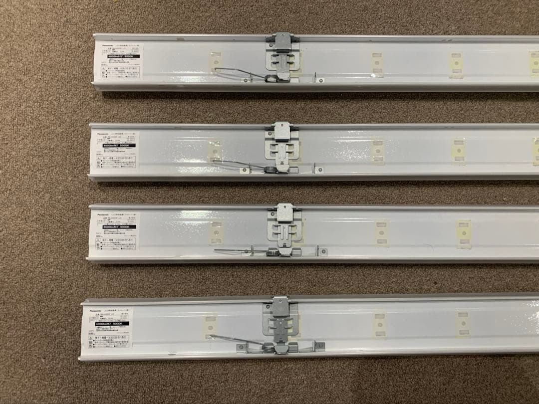 Panasonic ベースライト NNL4400ENP LE9 4本 2021年